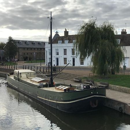 Hotel Barge Waternimf Ely Εξωτερικό φωτογραφία